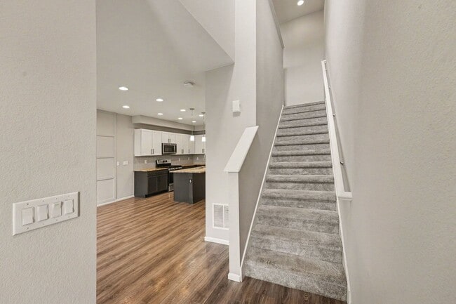 Building Photo - Modern 3BR Townhome with Attached 2-Car Garage & Resort-Style Community