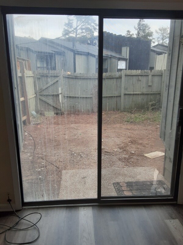 Foto del edificio - 6021 Regent Manor