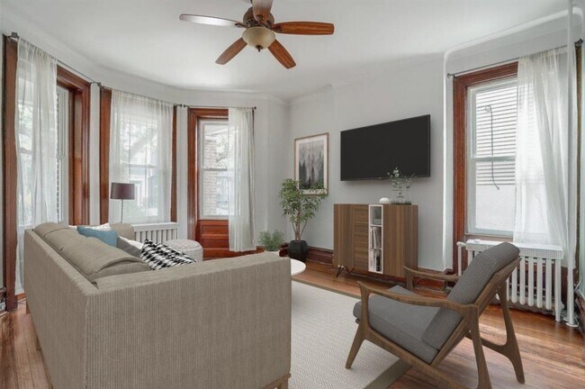 Foto del edificio - 57 Highwood Terrace