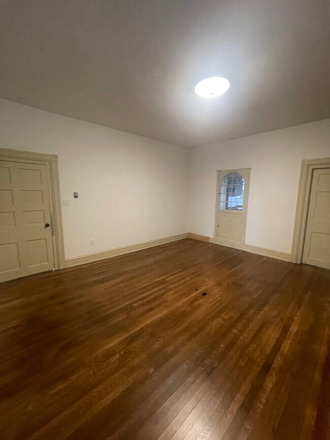 800 E Marshall St Unit A, West Chester, PA 19380 Apartments in West