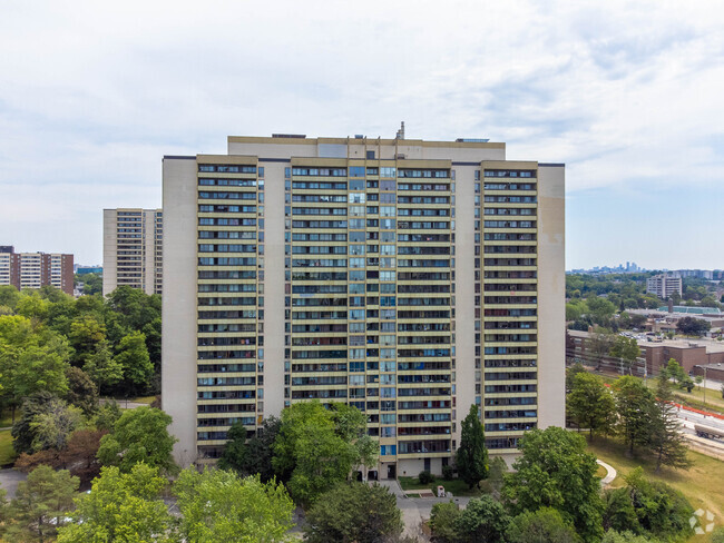 Building Photo - 35 Fountainhead