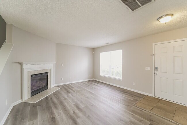 Foto del edificio - 5128 Deerton Rd