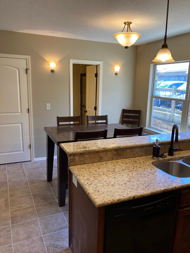 Foto del edificio - 4522 Roanoke Pkwy