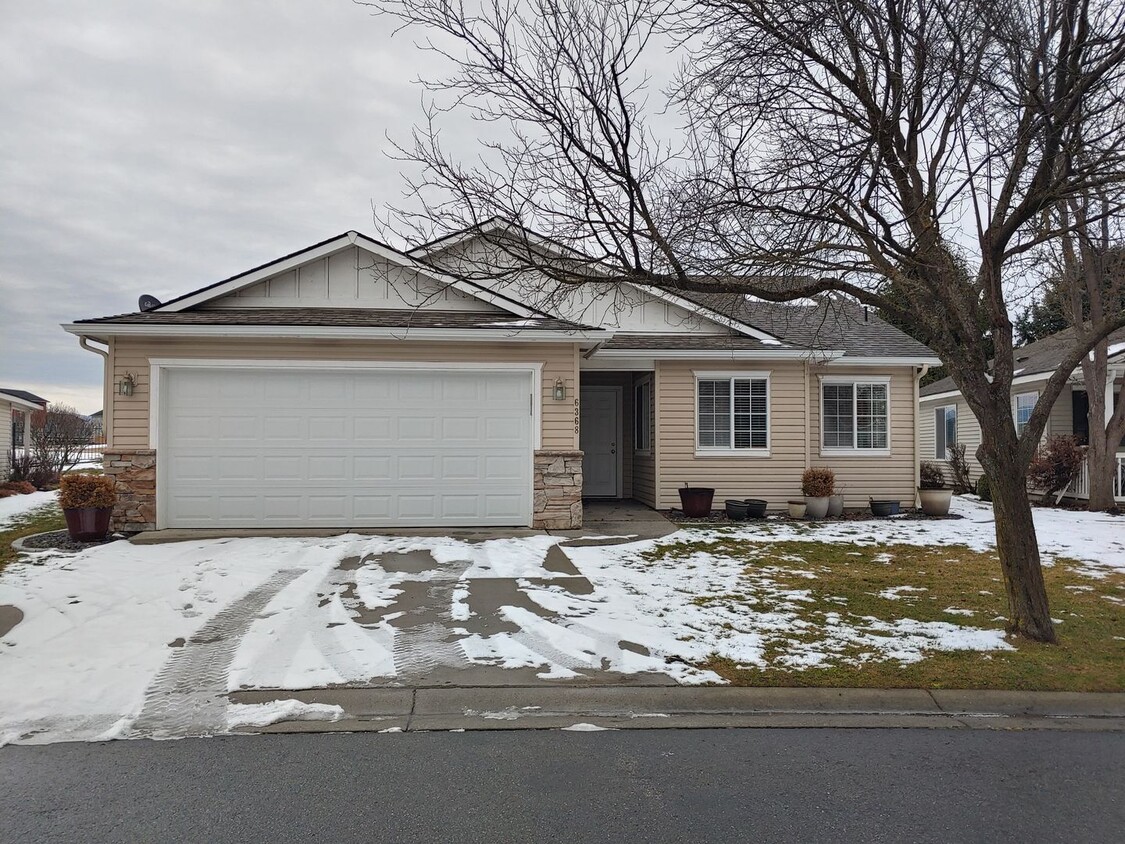 Primary Photo - Two Bed/Two Bath Gated Community Home