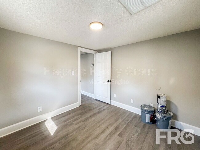 Foto del edificio - 600 Howell St