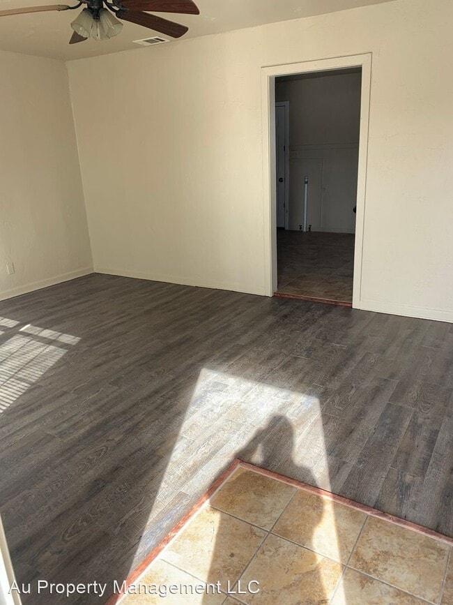 Building Photo - 2 br, 1 bath House - 4012 SW 6TH AVE