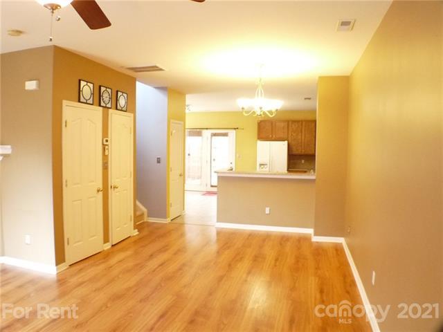 Foto del edificio - 3810 York Alley