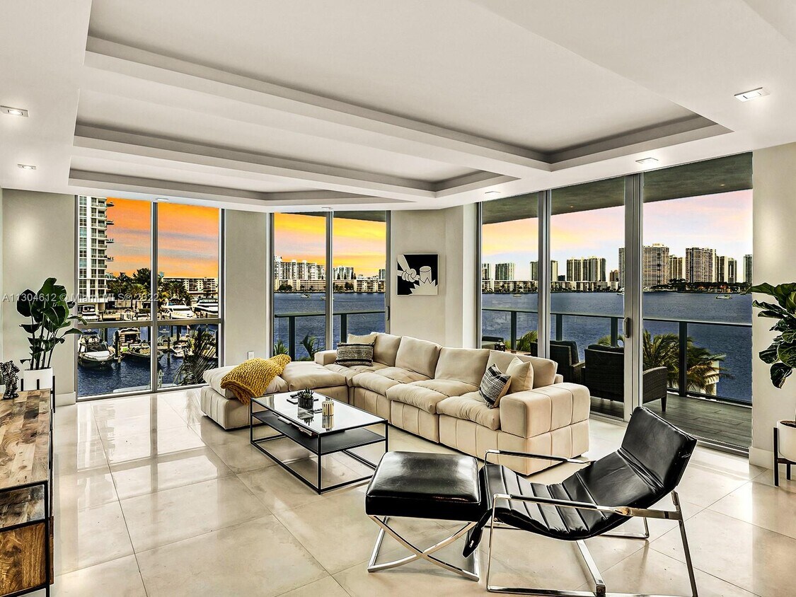 17111 Biscayne Blvd Unit 309, North Miami Beach, FL 33160 Condo for