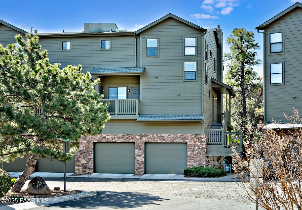Primary Photo - 1121 Boulder Park Ave