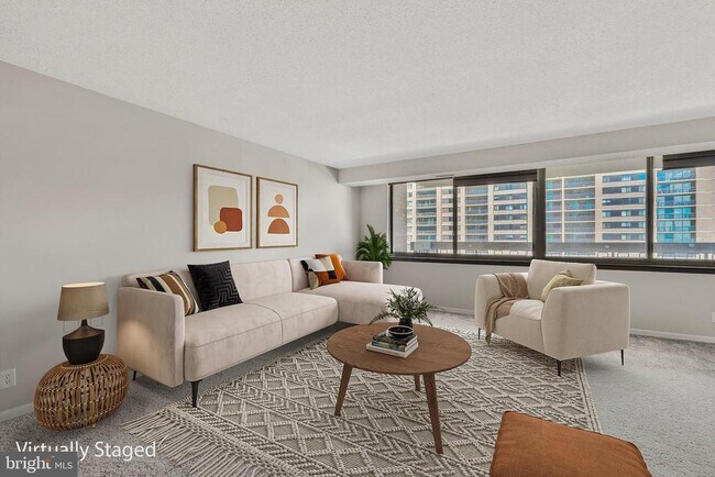 Foto del edificio - 5501 Seminary Rd