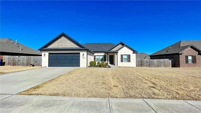 Building Photo - 610 Captain Hopkins St