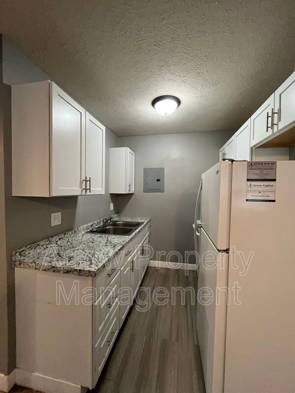 Building Photo - 1730 G St