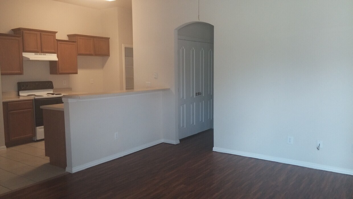 Primary Photo - HOME5540-60