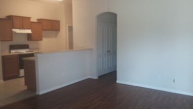 Building Photo - 5540-5600 Homestead Rd