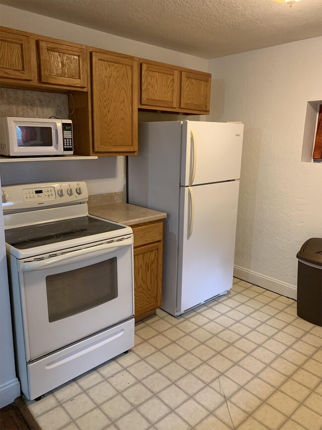 Foto del edificio - 624-6245 St Joseph Ave