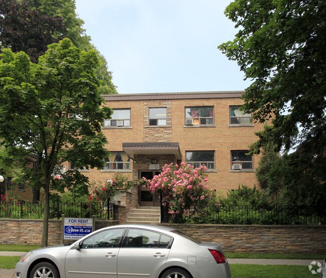 Photo du bâtiment - 25 Villa, 90 & 92 James Street