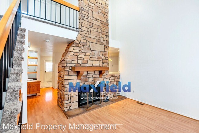 Building Photo - 2 br, 2.5 bath House - 3383 Shady Creek Place