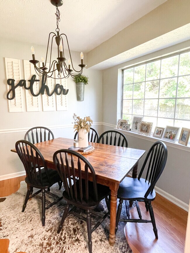 Photo - 310 Lexington Dr House