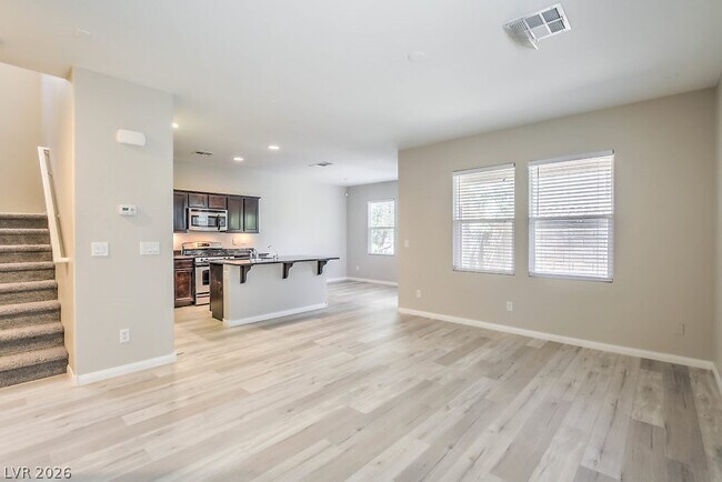 Foto del edificio - 8366 Stillhouse Ct