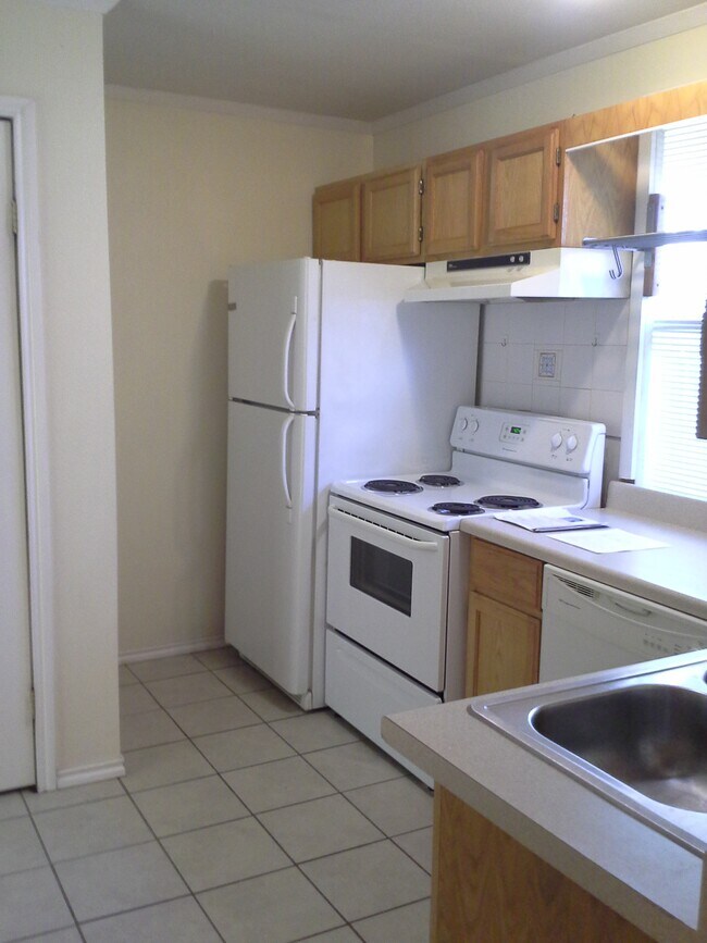 Foto del edificio - 3405 Dorothy Ln