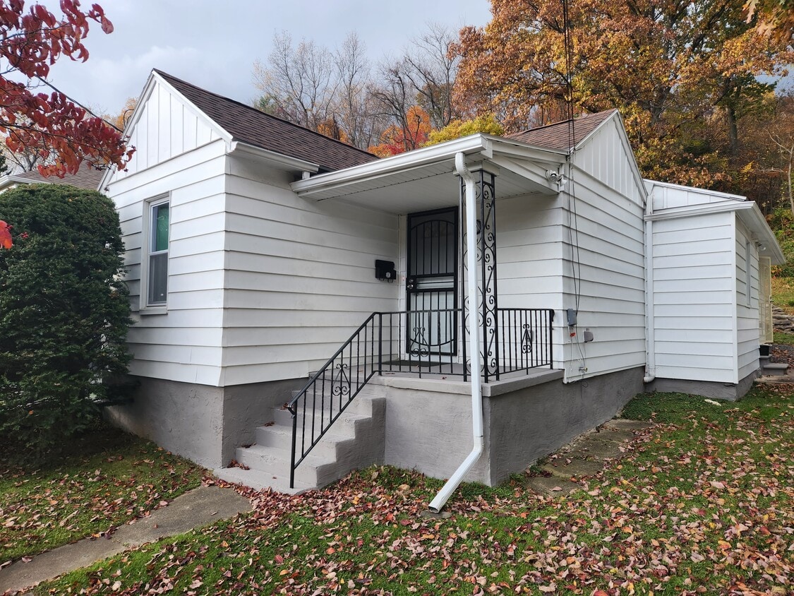 1245 Shoemaker Ave, Wyoming, PA 18644 House Rental in Wyoming, PA