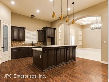 Foto del edificio - 2 br, 2.5 bath House - 1906 Jim Schroeder