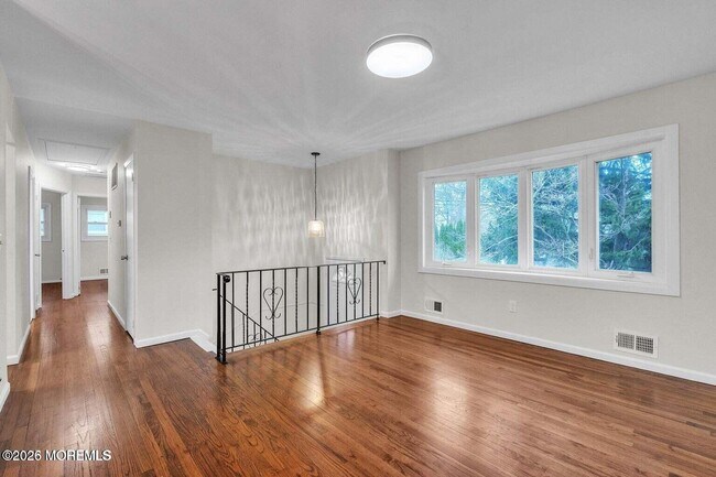 Foto del edificio - 1575 Deer Hollow Dr