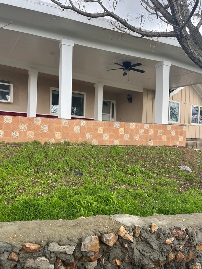 Building Photo - 19260 Santa Rosa Mine Rd