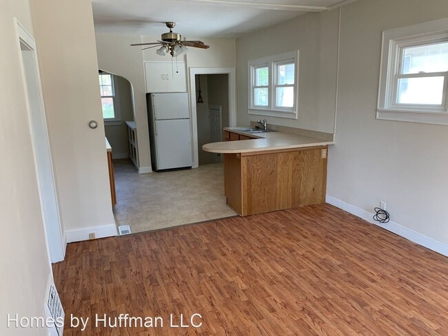 Building Photo - 2 br, 1 bath House - 1119 Brookside Drive