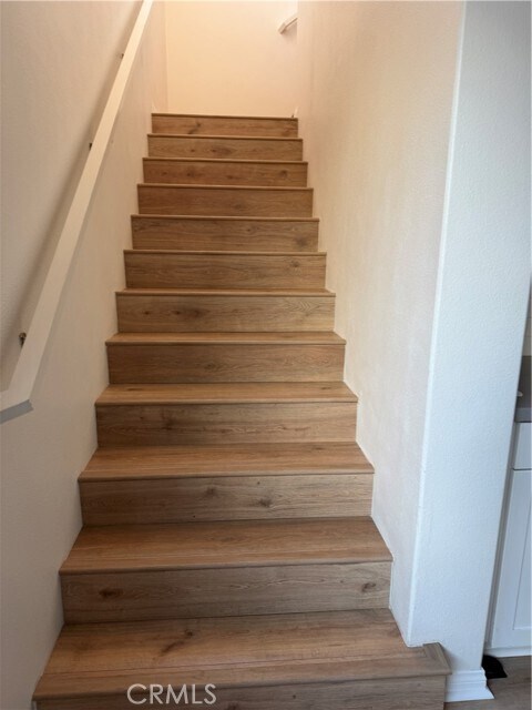 Foto del edificio - 1446 Laurelwood Dr