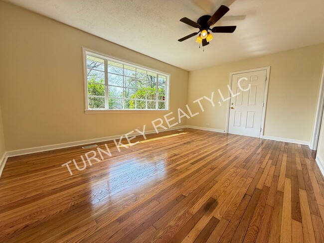 Building Photo - Home for Rent In Adamsville