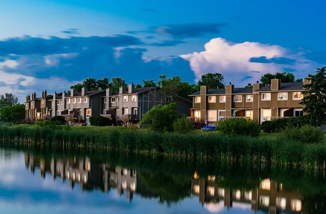Building Photo - Albina Shoreline