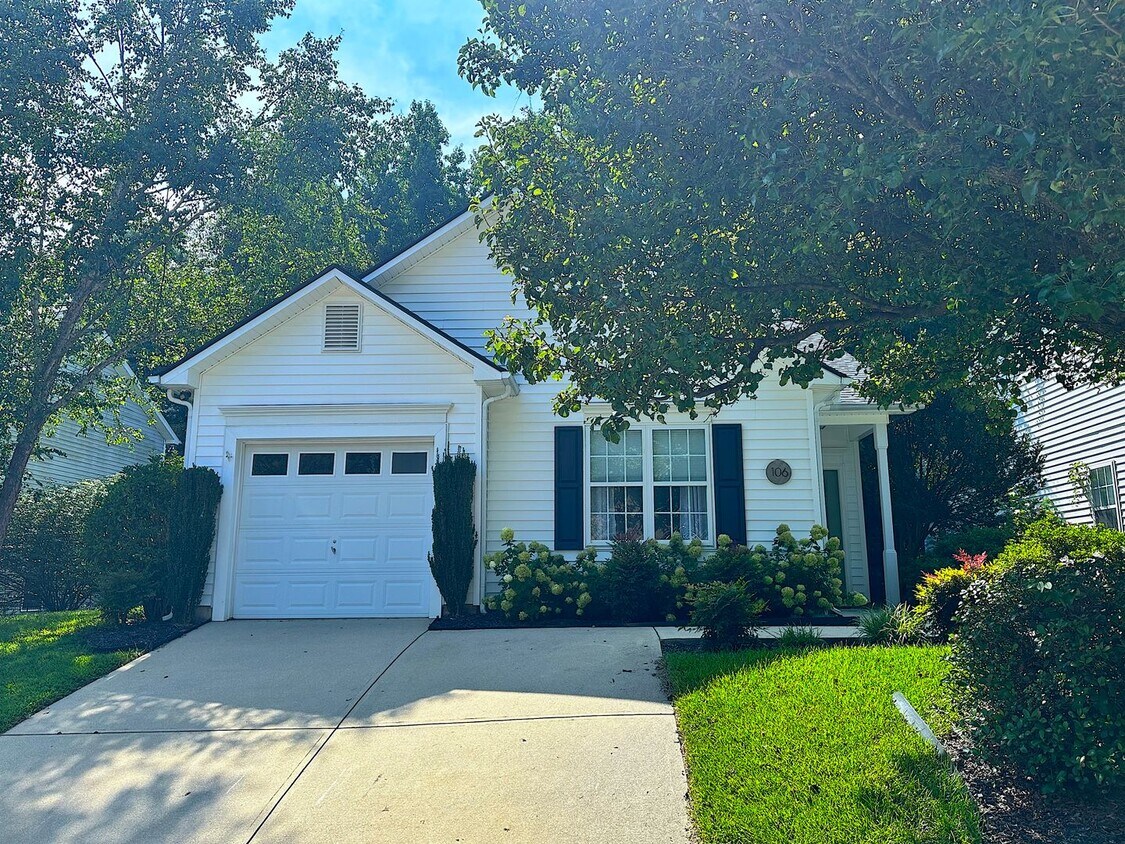 Foto principal - Beautiful Ranch Style Home in Apex!