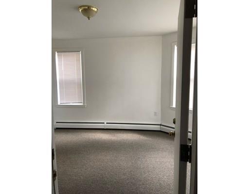 Primary Photo - 28 Hall St