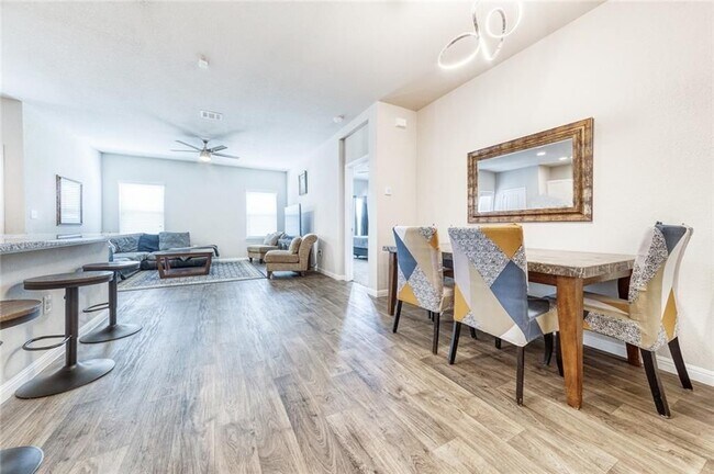 Foto del edificio - 212 Freedom Park Ave