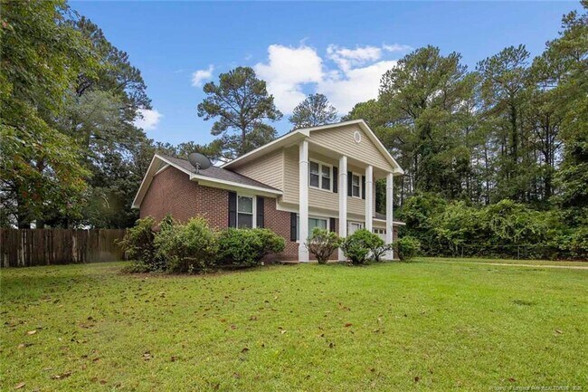 Building Photo - 7591 Beverly Dr