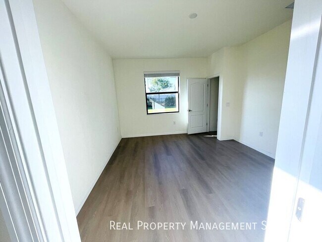 Building Photo - 14306 Vindel Cir