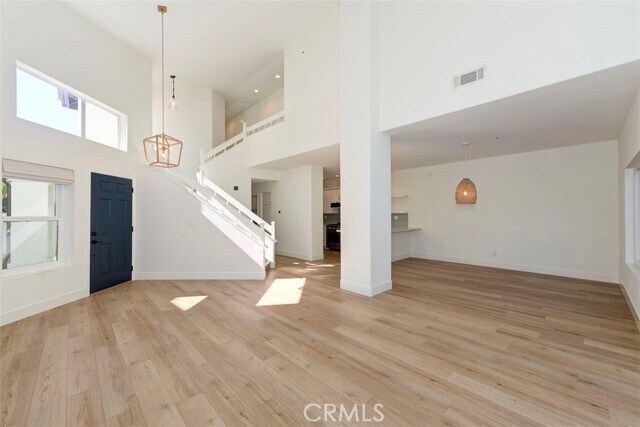 Building Photo - 35 Gema St