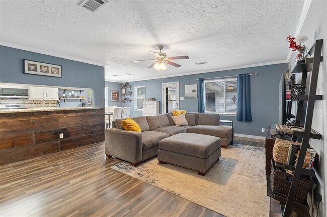 Building Photo - 5842 Silver Frst Dr