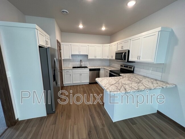 Foto del edificio - 5510 E Lebridge St