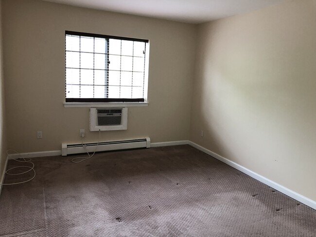 Bedroom - 130 Devon Loop