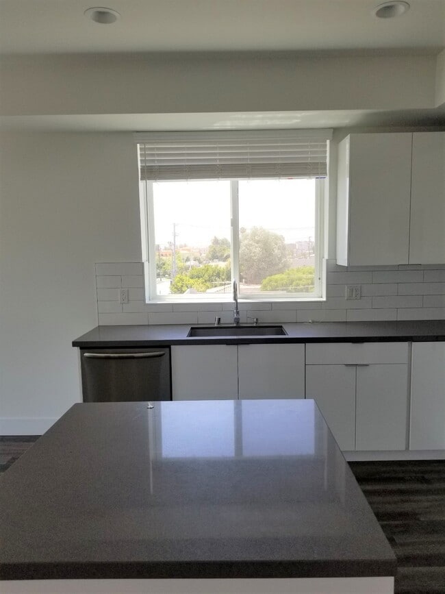 Foto del edificio - 1215 S Bedford St