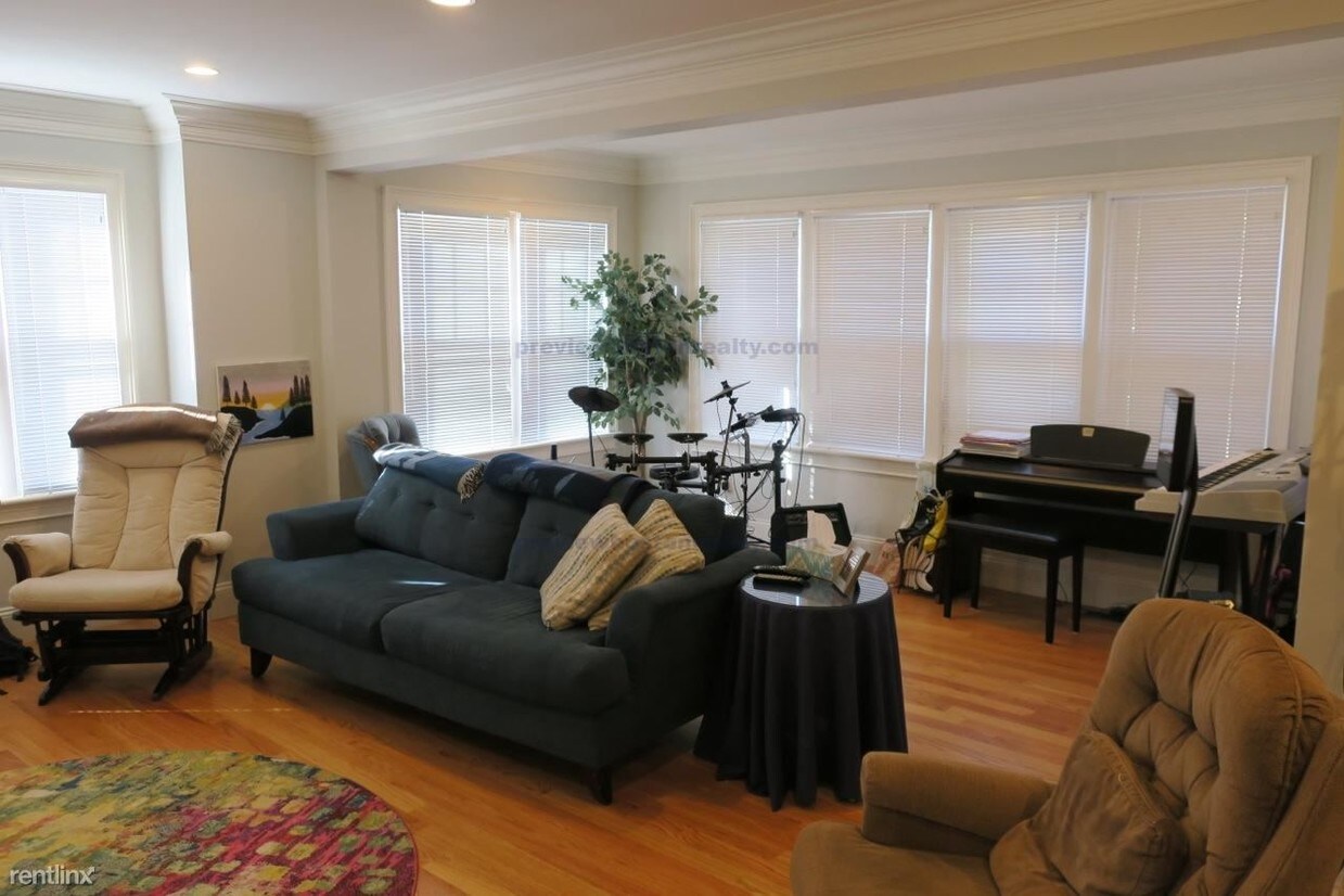 Foto principal - 281 Walnut St
