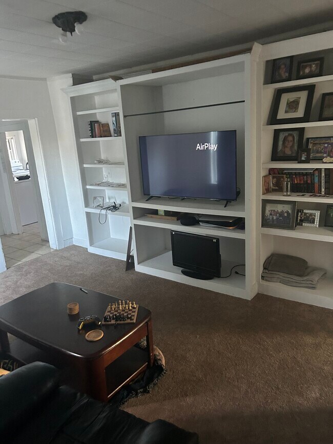 Living Room - 30 Wall St