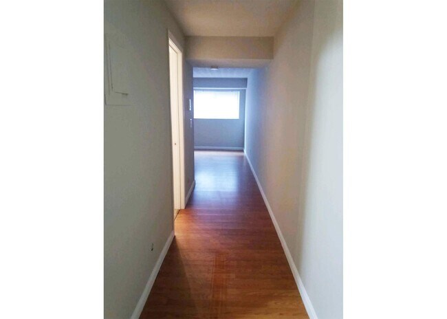 Foto del edificio - 525 Lowell Ave