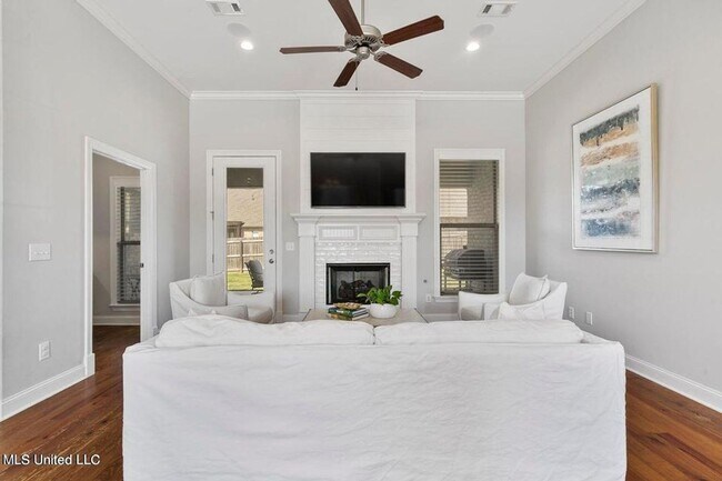 Foto del edificio - 3 Bed/2 Bath Home in Woodscape of Oakfield