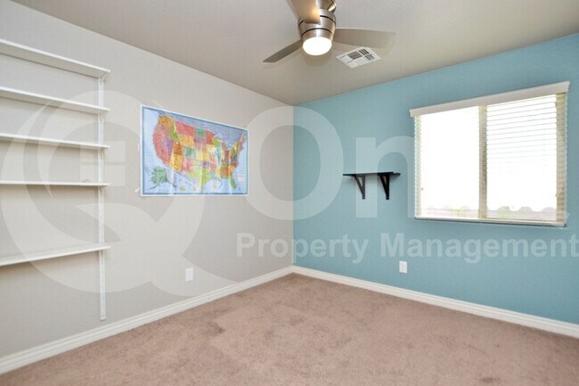 Building Photo - 2223 E Hazeltine Way