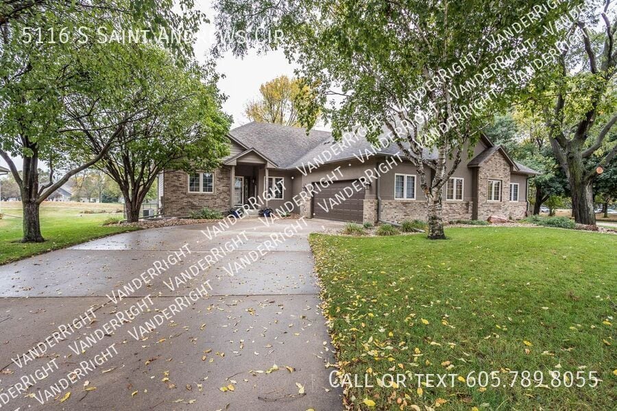 Primary Photo - 5116 S St Andrews Cir