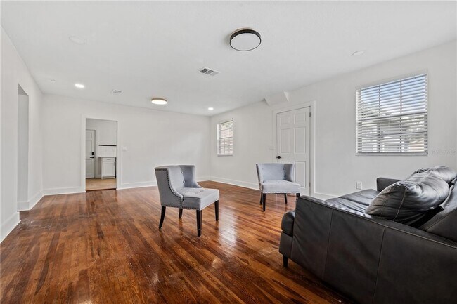 Foto del edificio - 2202 N Glen Ave