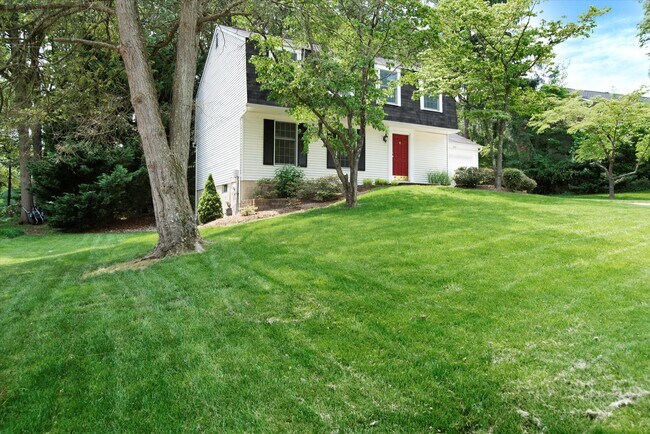 Building Photo - 634 Bay Green Dr